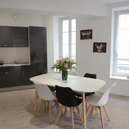 L'echappee Belle Apartment *